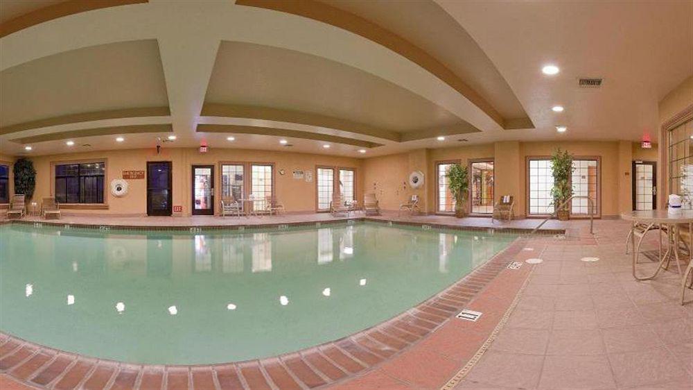 Holiday Inn Express Hotel & Suites Hesperia, An Ihg Hotel Eksteriør billede