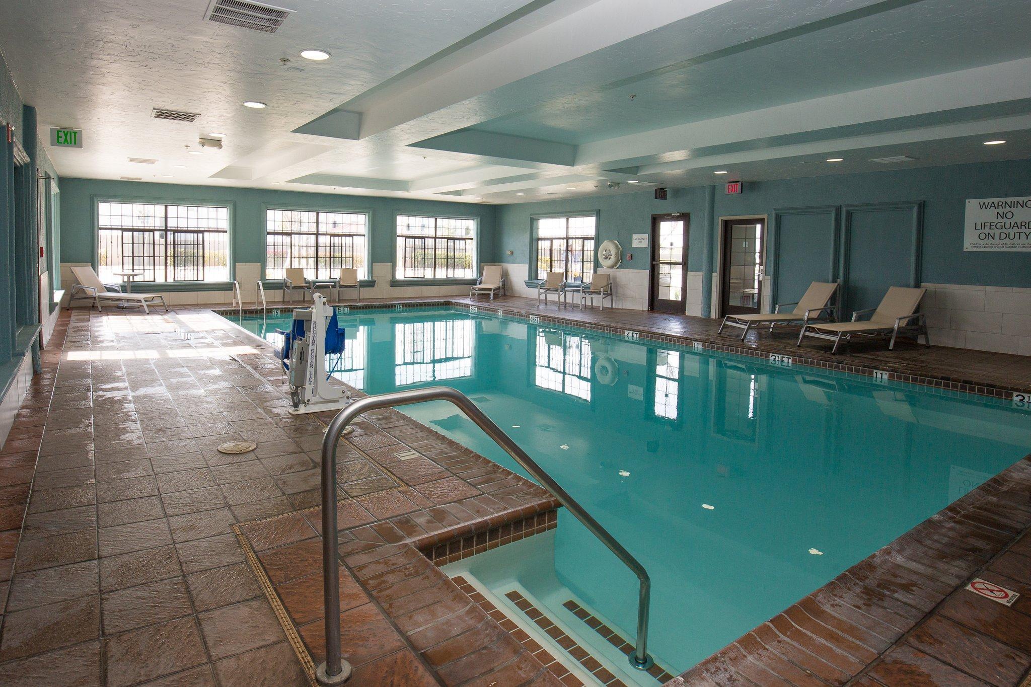 Holiday Inn Express Hotel & Suites Hesperia, An Ihg Hotel Eksteriør billede