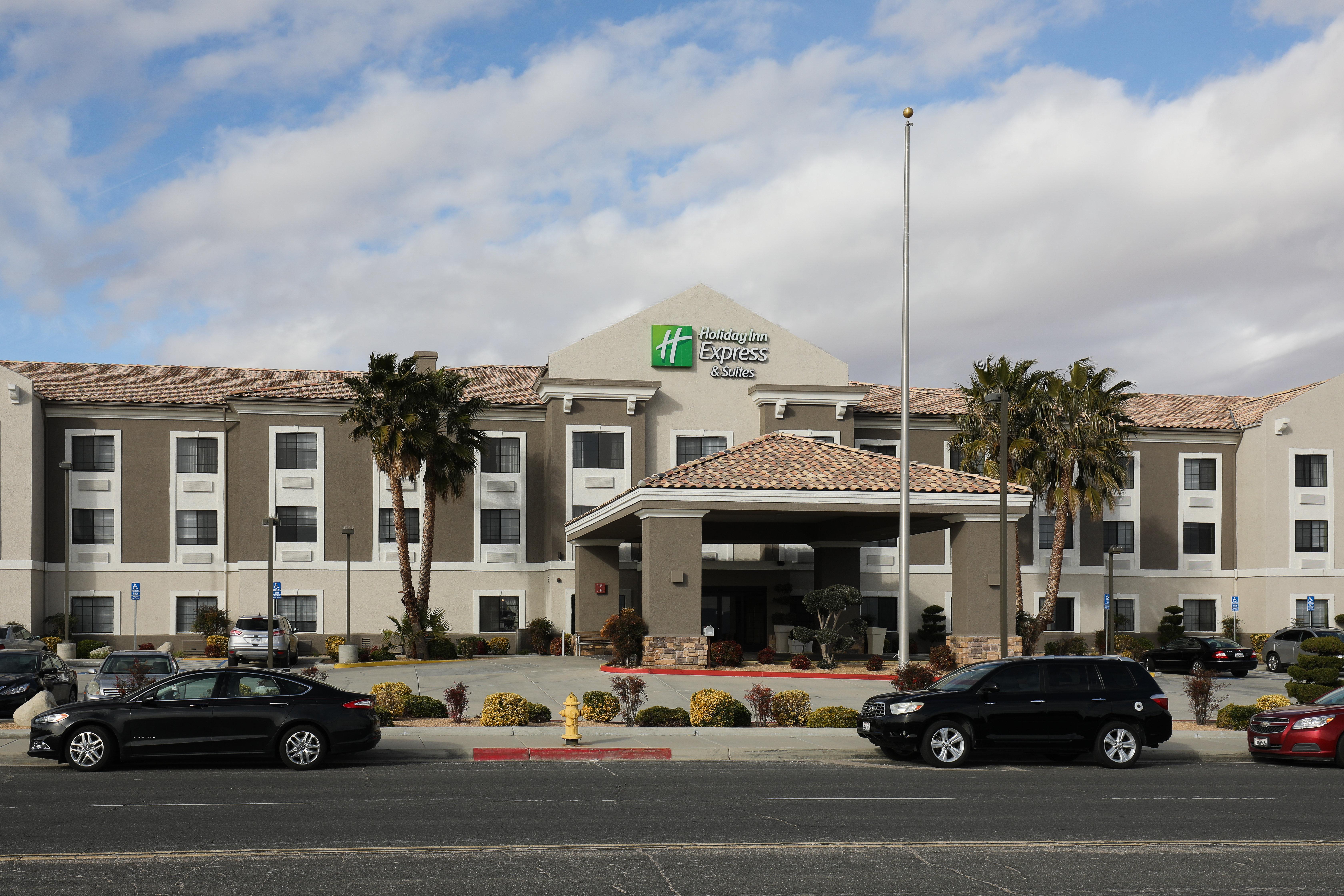 Holiday Inn Express Hotel & Suites Hesperia, An Ihg Hotel Eksteriør billede