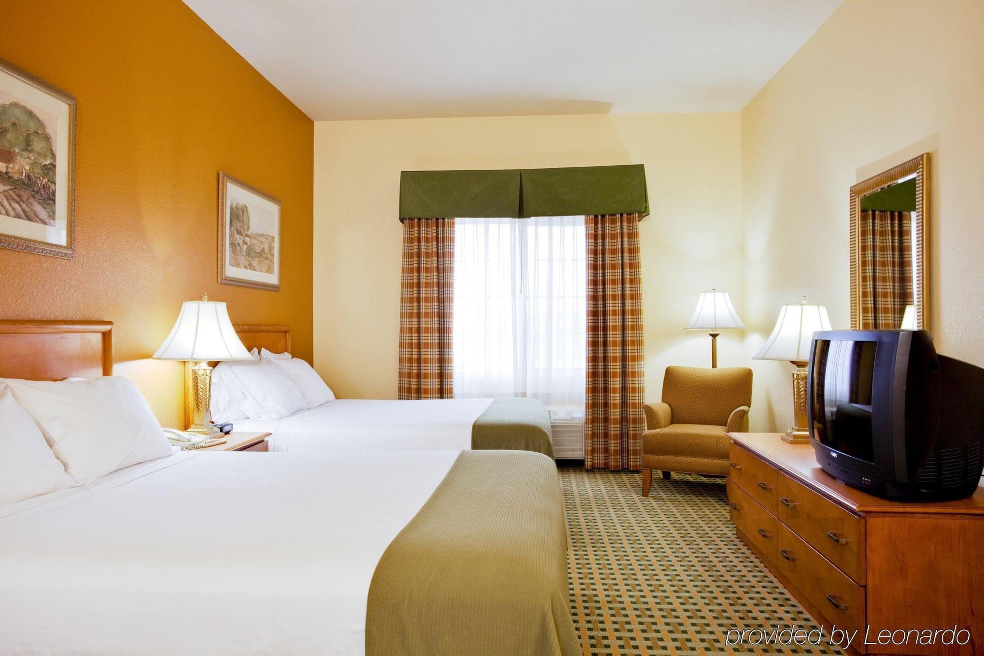 Holiday Inn Express Hotel & Suites Hesperia, An Ihg Hotel Værelse billede