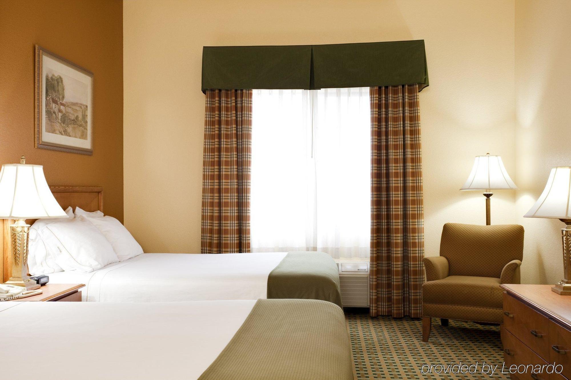 Holiday Inn Express Hotel & Suites Hesperia, An Ihg Hotel Eksteriør billede