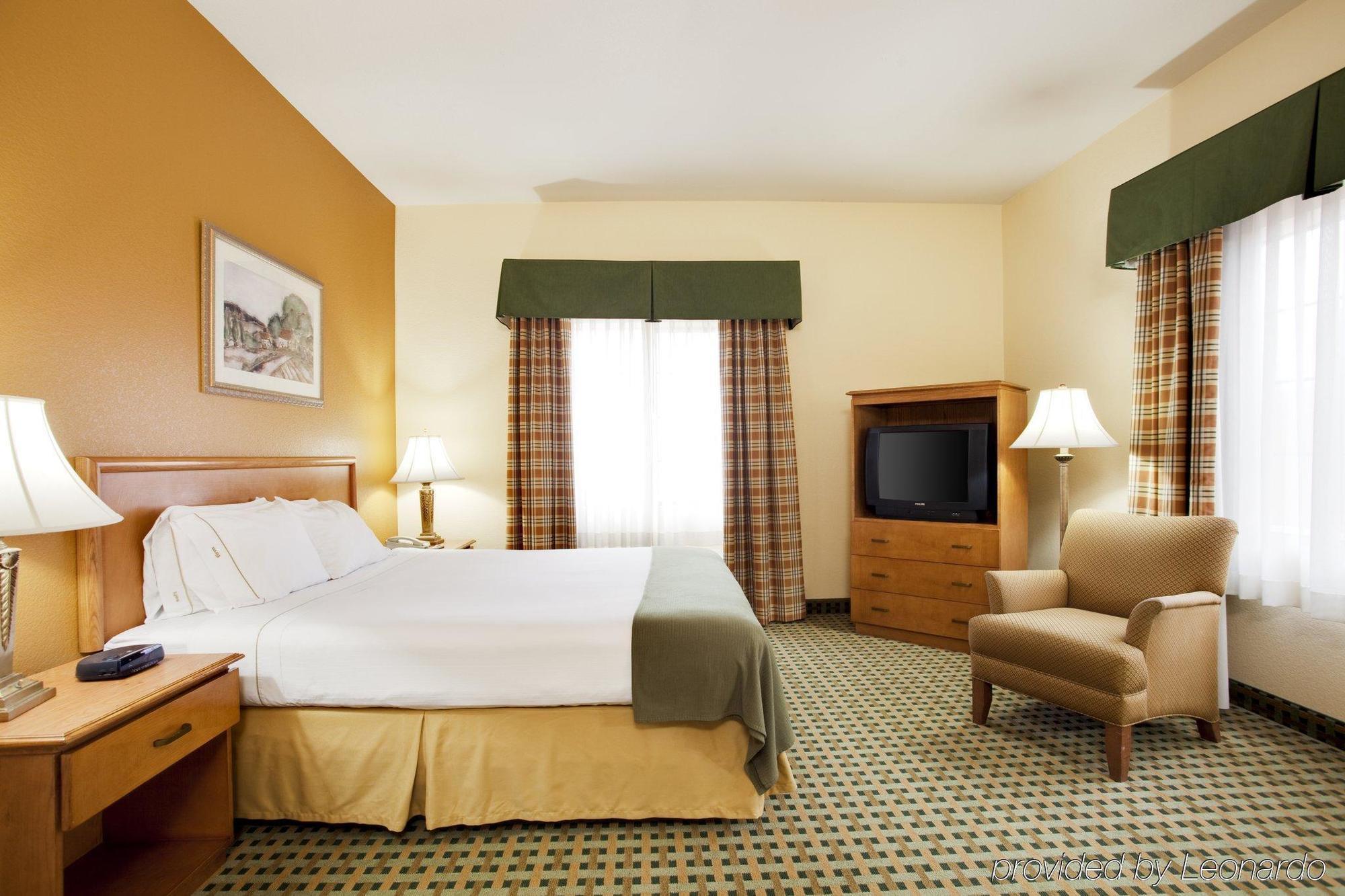 Holiday Inn Express Hotel & Suites Hesperia, An Ihg Hotel Eksteriør billede