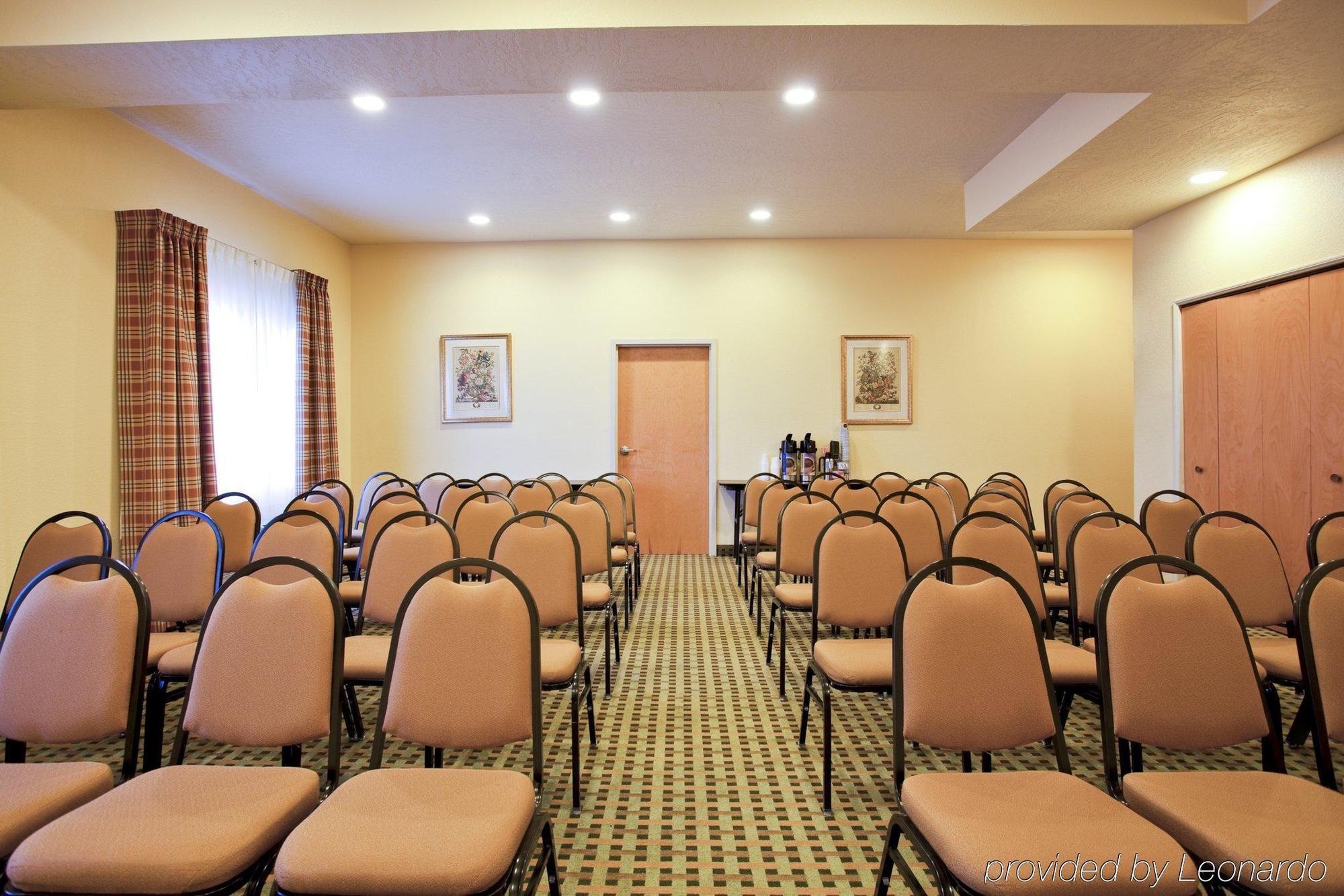 Holiday Inn Express Hotel & Suites Hesperia, An Ihg Hotel Eksteriør billede