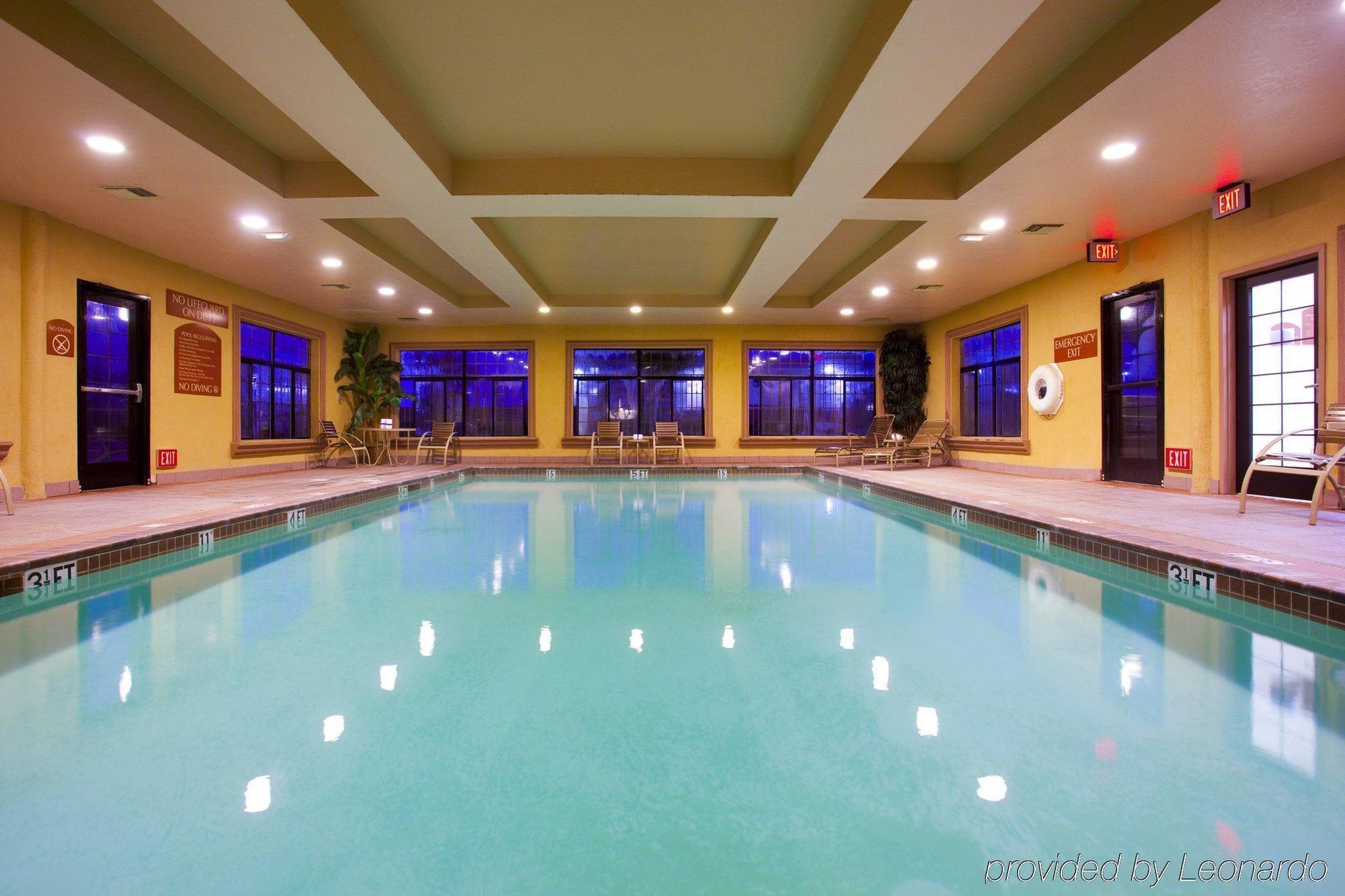 Holiday Inn Express Hotel & Suites Hesperia, An Ihg Hotel Eksteriør billede